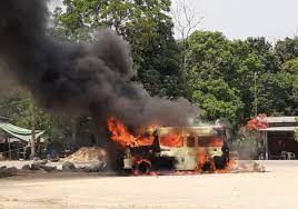 Dobló Adelfo Regino Montes al Gobierno en La Mixtequita: Alfredo Martínez de Aguilar