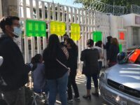 Trabajadores de Bienestar en Oaxaca, protestan de manera indefinida