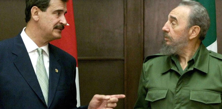 México-EU: Monroe vs. Estrada; Fox desinvitó a Fidel en 2002: Carlos Ramírez