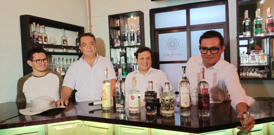 11 marcas de mezcal oaxaqueño, estarán presentes en la Feria Internacional Roma Bar Show