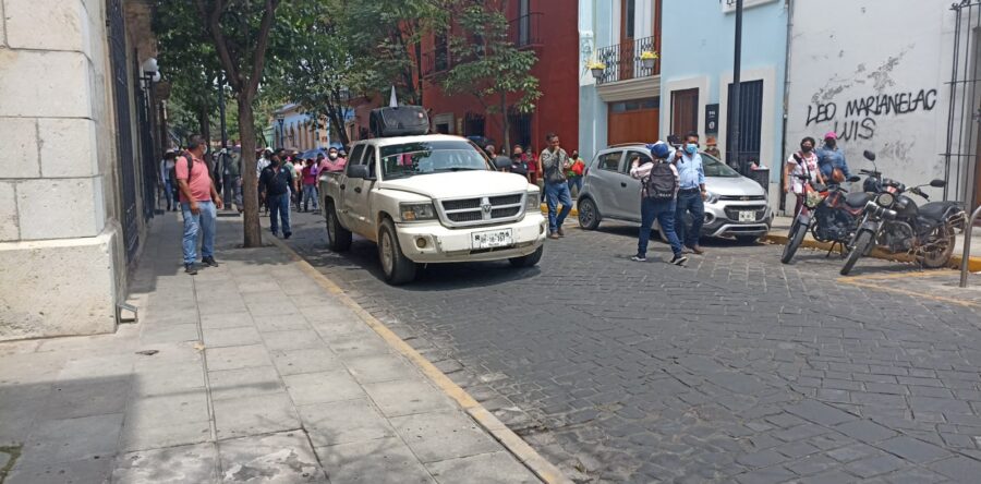 Por acudir a una actividad de la CNTE, maestros de la S-22 están siendo investigados