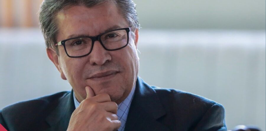 Si hay consulta para el aeropuerto, por qué no una para candidato de Morena: Monreal