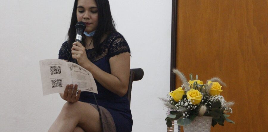 Presentó Evelin Acosta “La Décima y su Pregón” en la Casa de la Cultura Oaxaqueña