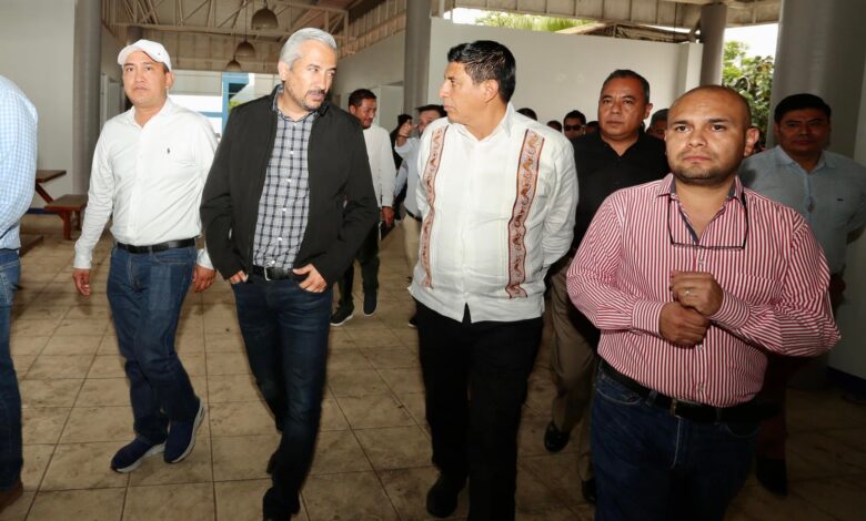 Muratistas “calientan” plaza de la UABJO, al disputársela: Alfredo Martínez de Aguilar