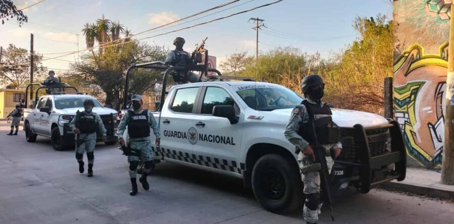 La narcoguerra, única opción al modelo de “abrazos, no balazos”: Carlos Ramírez