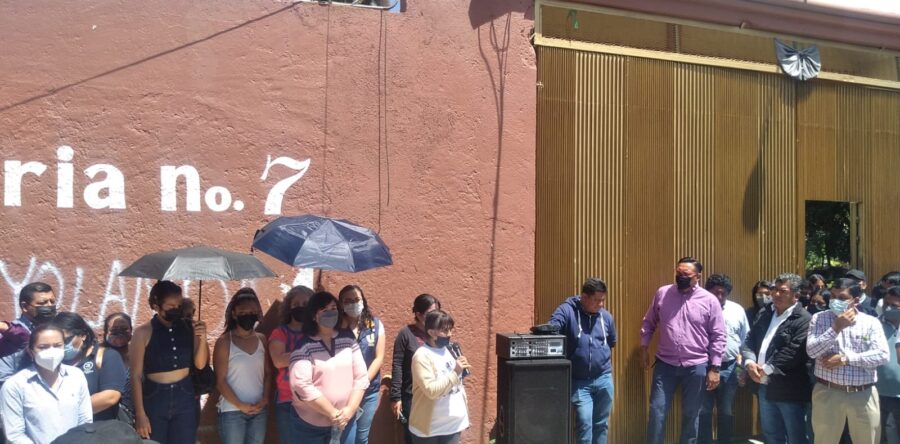 Denuncian actos de violencia contra la directora de la Prepa 7 de la UABJO