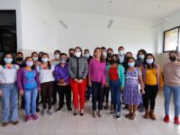 Sostiene Mariana Benítez encuentro con las y los estudiantes de la UTSSO en la Sierra Sur