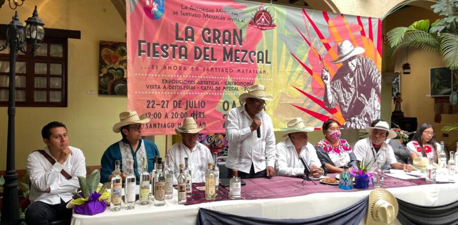Anuncian la Gran Fiesta del Mezcal en Santiago Matatlán
