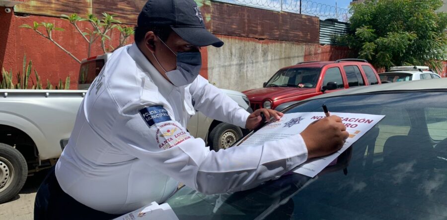 En Santa Lucía del Camino van por el retiro de vehículos chatarra