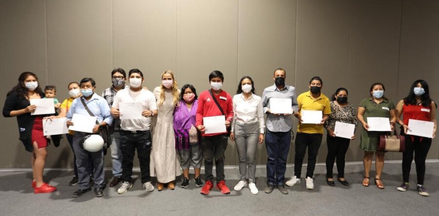 “No hay edad que limite seguir estudiando, para crecer profesionalmente y seguir superándose”: IMM