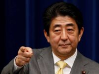 Asesinato de Abe conmociona a Japón, un país libre de armas