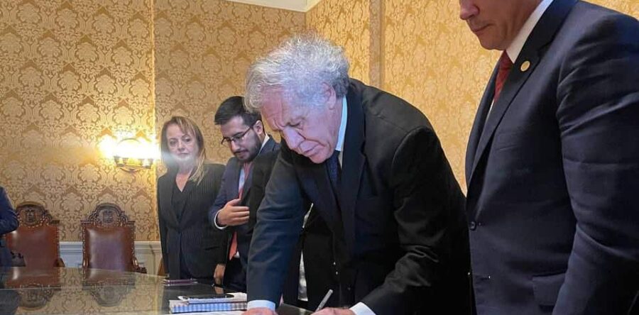 Las denuncias del PRI en EU alimentan intervencionismos: Carlos Ramírez