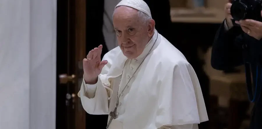 Papa Francisco nombra por primera vez a mujeres en el comité asesor de los obispos