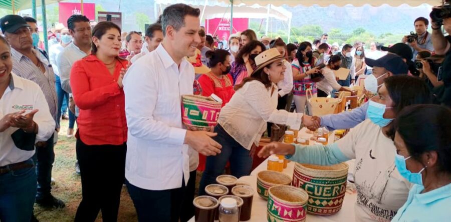 Entrega el Gobierno de México a la comunidad del Valle de Tehuacán-Cuicatlán el certificado de la inscripción en la Lista del Patrimonio Mundial