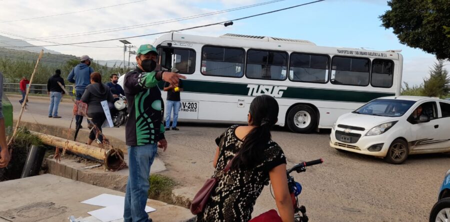 Exigen vecinos de la Gómez Sandoval, atención al drenaje colapsado