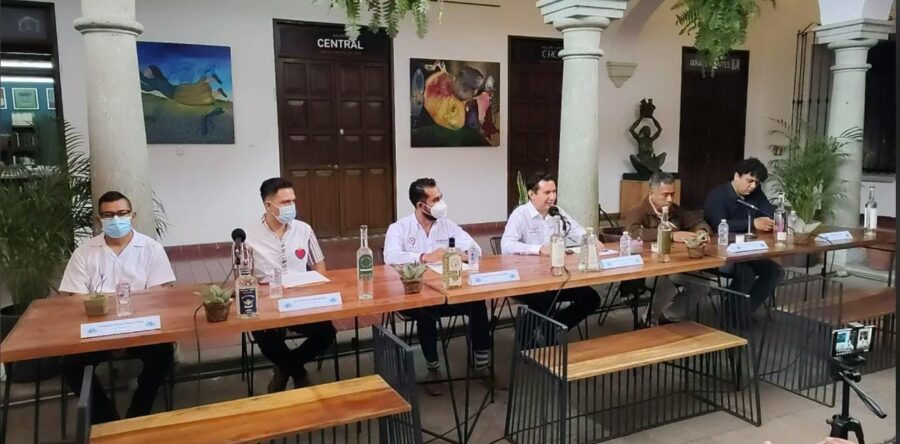Presentan la serie televisiva “Agave y Mezcal – Cultural, Tradición y Vida de Oaxaca”.