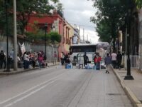 FIPOO bloquea avenida Independencia frente a la Plaza de la Danza