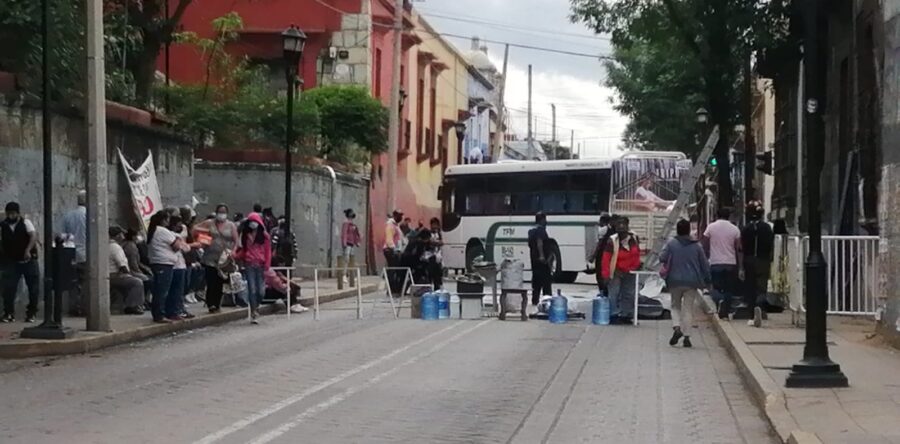 FIPOO bloquea avenida Independencia frente a la Plaza de la Danza
