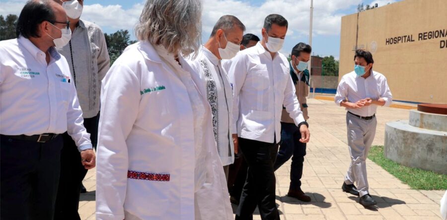 Supervisan Alejandro Murat, Salomón Jara y titulares del Sector Salud federal hospitales de Oaxaca
