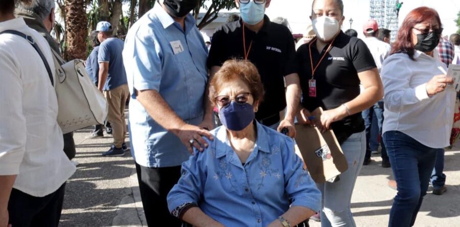 “La Guelaguetza una fiesta de hermandad, que hoy es incluyente”: Rey Martínez Salazar