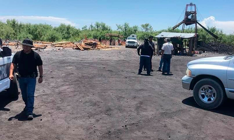 Son 10 mineros atrapados en mina de carbón en Coahuila: Protección Civil