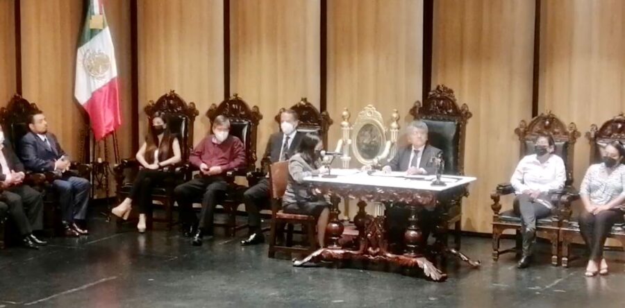 Con sesión solemne recuerdan a Macedonio Alcalá.