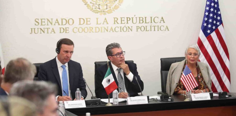 Monreal metió a EU en su lucha por la candidatura presidencial: Carlos Ramírez