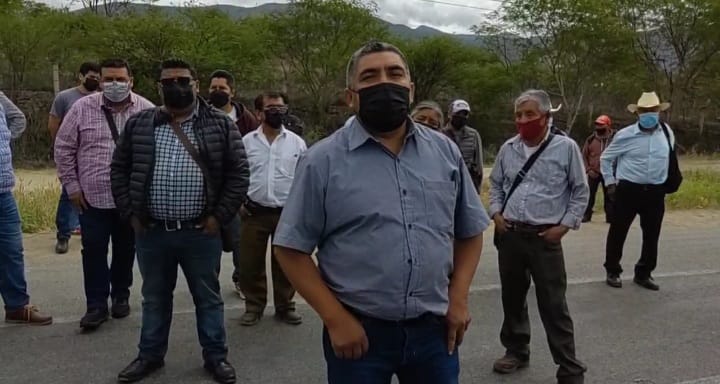 Paco Piza nos toma el pelo, se burla de nosotros: presidentes municipales indígenas