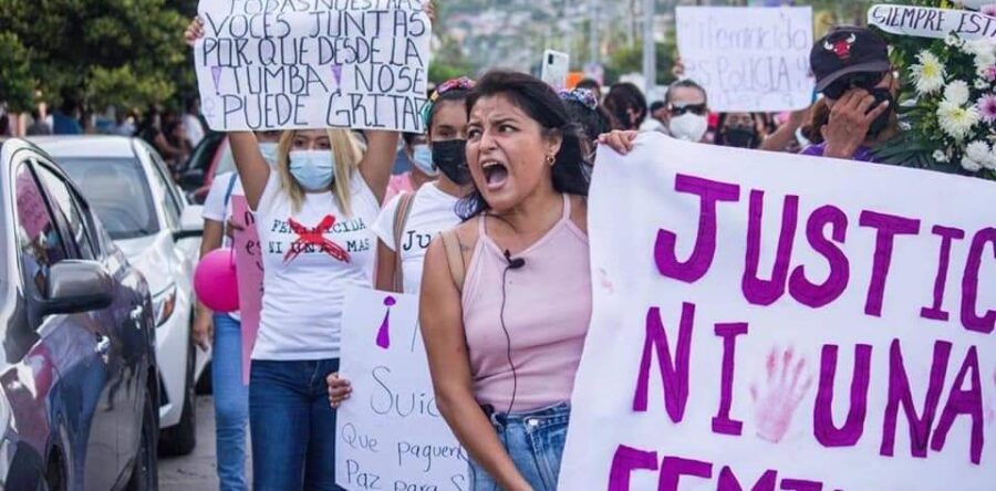 Marcha la Sección 22, colectivos y organizaciones sociales por el Día Internacional de la Desaparición Forzada