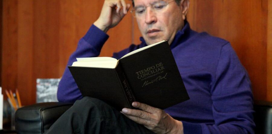 Monreal y el modelo Cárdenas-87 de ruptura; MC, eje de coalición: Carlos Ramírez