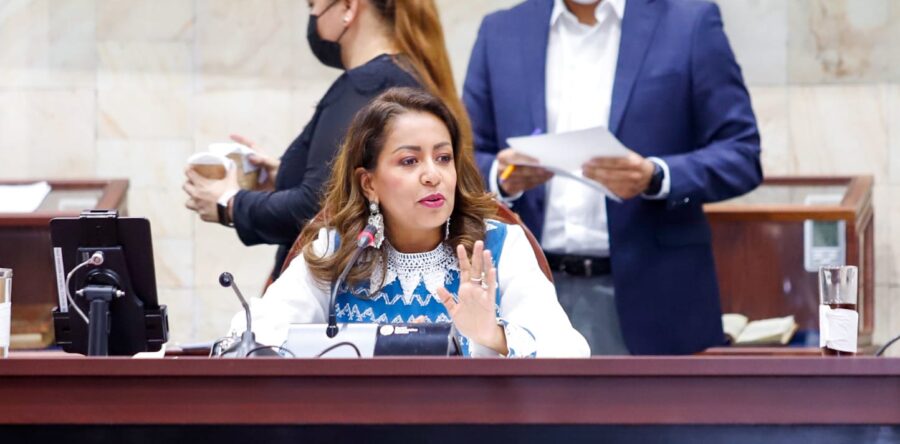 Suicidio feminicida uno de los más graves delitos contra las mujeres que urge legislar: Mariana Benítez