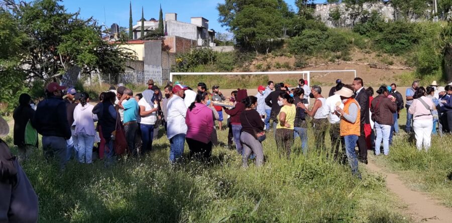 Denuncian despojo de un predio en la colonia del Maestro