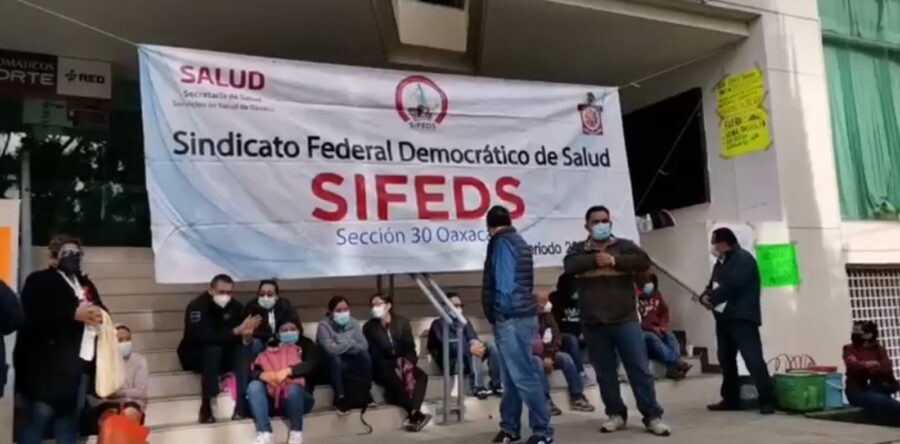 Exigen la salida del encargado de recursos humanos de los Servicios de Salud