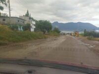 Denuncian el mal estado de la carretera a Villa Díaz Ordaz