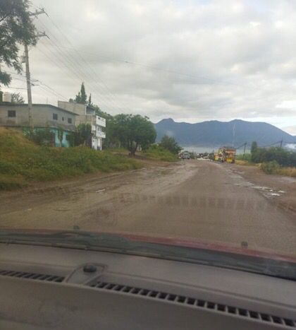 Denuncian el mal estado de la carretera a Villa Díaz Ordaz