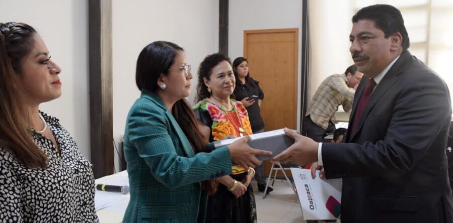 ¿Y las obras por 400 millones a las organizaciones sociales?: Alfredo Martínez de Aguilar