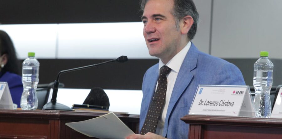 El pez por la encuesta muere o la antidemocracia de Córdova: Carlos Ramírez