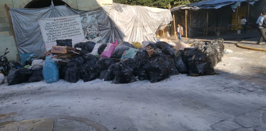 Comerciantes y ciudadanía se unen a la limpieza de la ciudad