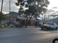 Encuentran un hombre sin vida sobre Símbolos Patrios
