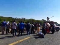 Tres bloqueos se registran este día en el Istmo de Tehuantepec