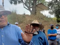 Ejidatarios de Pueblo Nuevo protestan por la obra en la calle Libertad