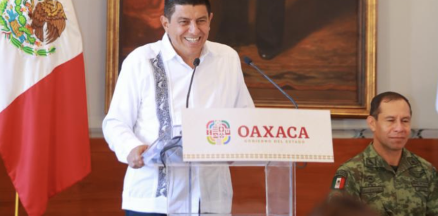 Delegado de Fonatur en Oaxaca participó en actos del Cártel del Despojo, confirma gobernador