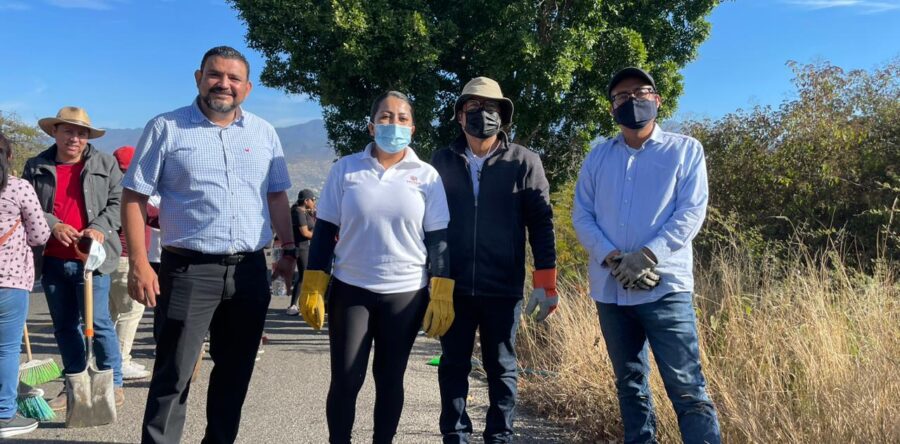 Coordina Gobierno de Oaxaca tequio de limpieza en la carretera a Monte Albán