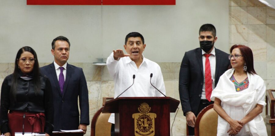 Salomón Jara Cruz toma protesta como Gobernador de Oaxaca