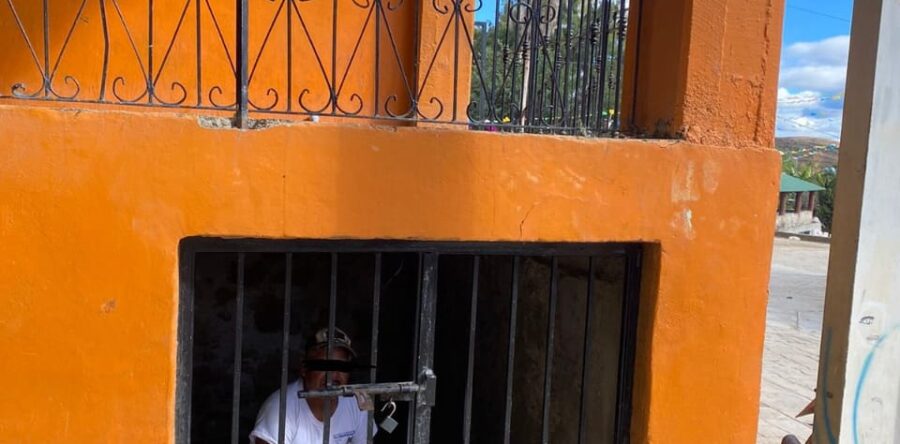 Edil es encarcelado por unas horas por permitir basura de Oaxaca de Juárez
