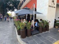 Piden que se liberen los pasillos de los portales Flores Magón y Benito Juárez
