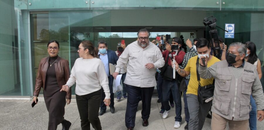 Renuncia Arturo Peimbert Calvo a la Fiscalía de Oaxaca