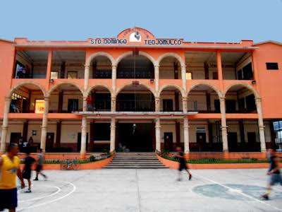 Encarcelan a una bebé y a sus papás en Teojomulco