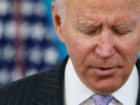 Aprobación de Biden se sitúa en el 40%, cerca del nivel más bajo de su presidencia