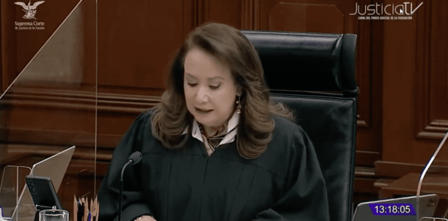 Salvando a la alumna Yasmín por 2024, manchan a UNAM y Corte | Carlos Ramírez